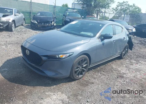 2025 Mazda Mazda3 Hatchback 2.5 S Carbon Edition z USA, uszkodzony, nr VIN JM1BPBLM8S1751214